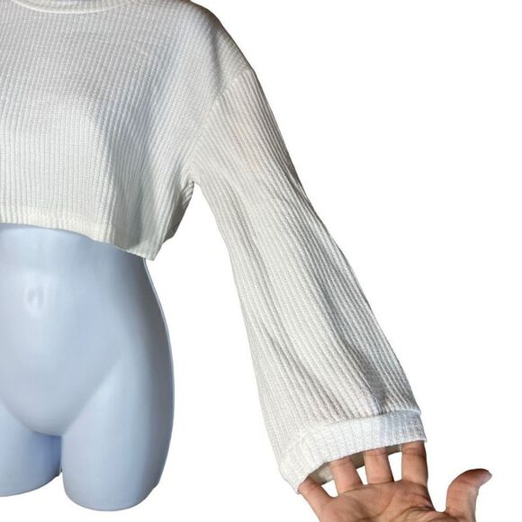 Zaful White Cropped Sweater Size Small‎ - Picture 3 of 6